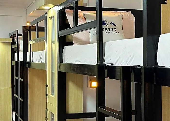 Everest Star Hotel